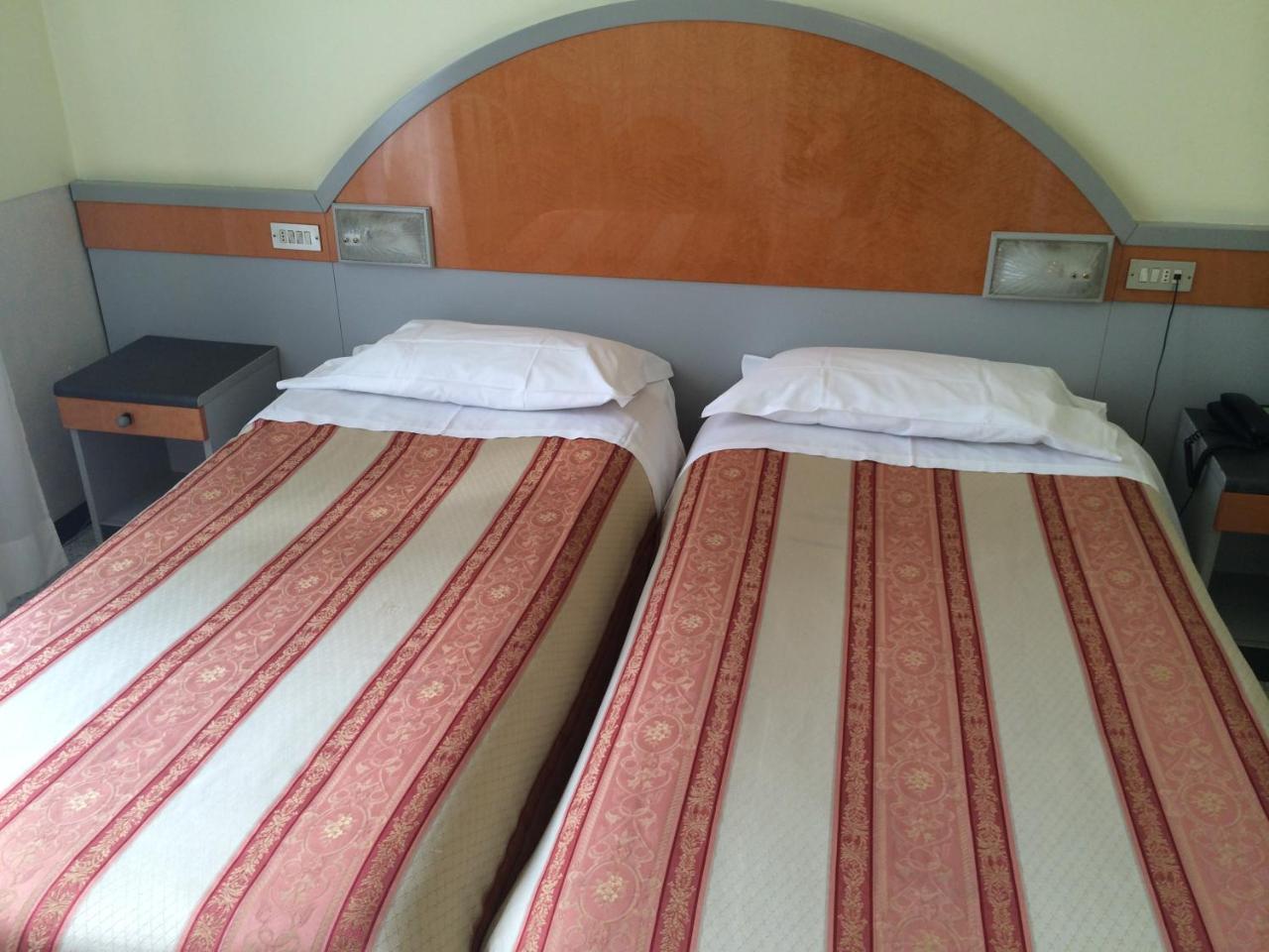 Hotel Mazzini Летоянні Екстер'єр фото
